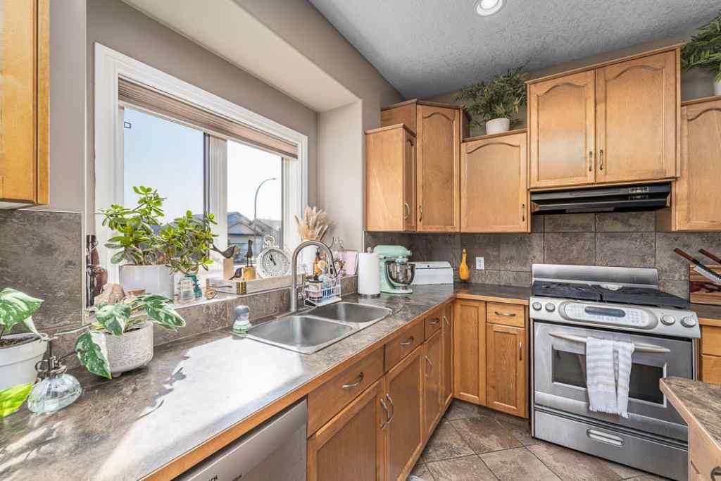 MLS® A2254682 - 1015 Carriage Lane Drive  in NONE Carstairs, Residential