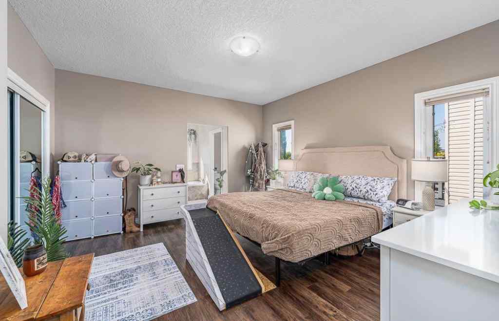 MLS® A2254682 - 1015 Carriage Lane Drive  in NONE Carstairs, Residential