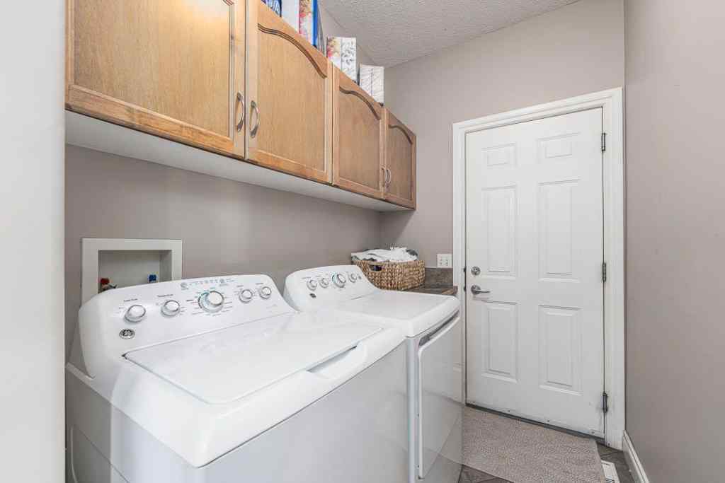 MLS® A2254682 - 1015 Carriage Lane Drive  in NONE Carstairs, Residential