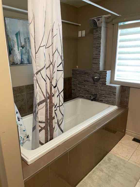 MLS® A2254683 - 4902 50 Street  in NONE Valleyview, Commercial