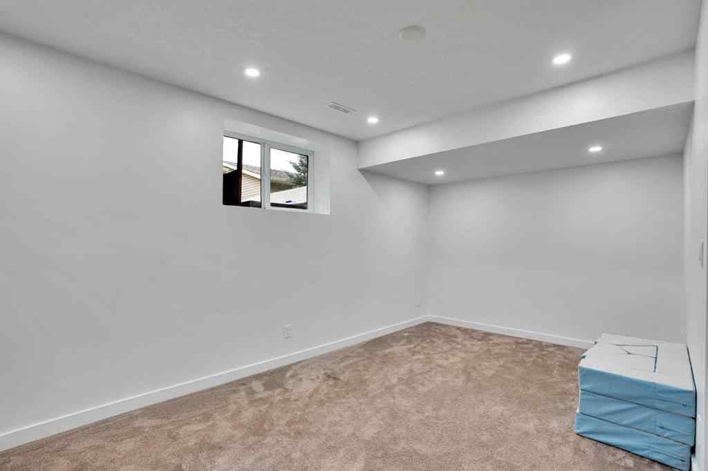 MLS® A2254685 - 323 Sandford Place NW in NONE Langdon, Residential