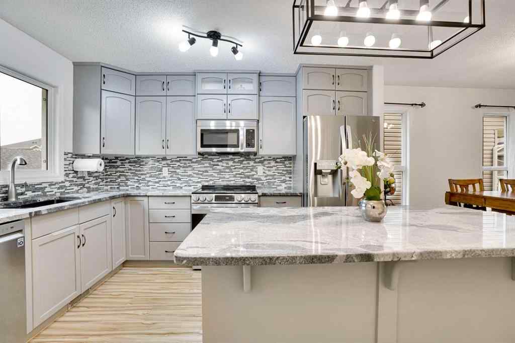 MLS® A2254685 - 323 Sandford Place NW in NONE Langdon, Residential