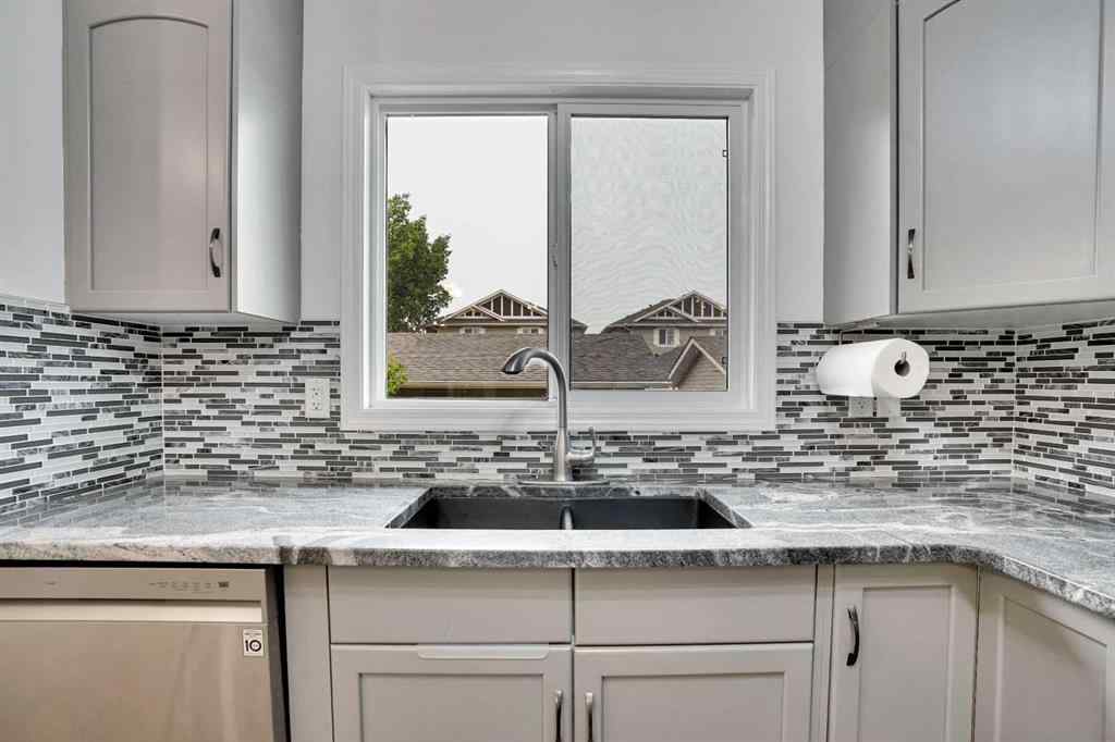MLS® A2254685 - 323 Sandford Place NW in NONE Langdon, Residential