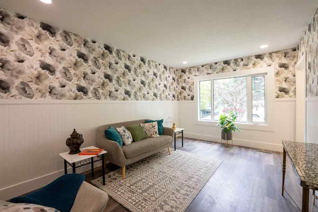 MLS® A2254687 - 742 12C Street N in Senator Buchanan Lethbridge, Residential