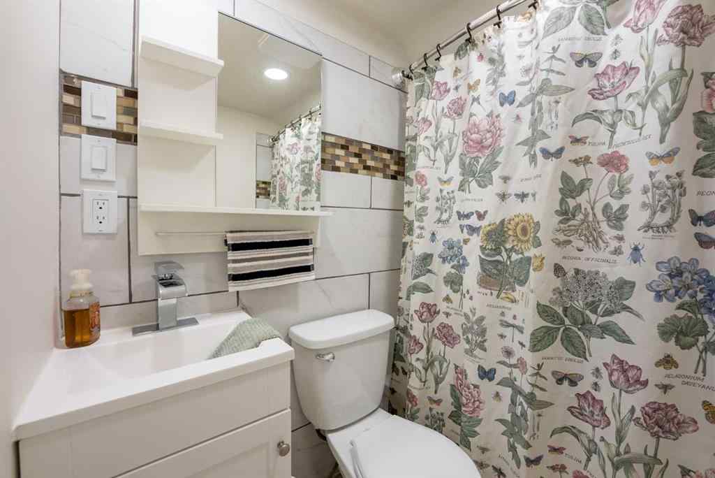 MLS® A2254687 - 742 12C Street N in Senator Buchanan Lethbridge, Residential