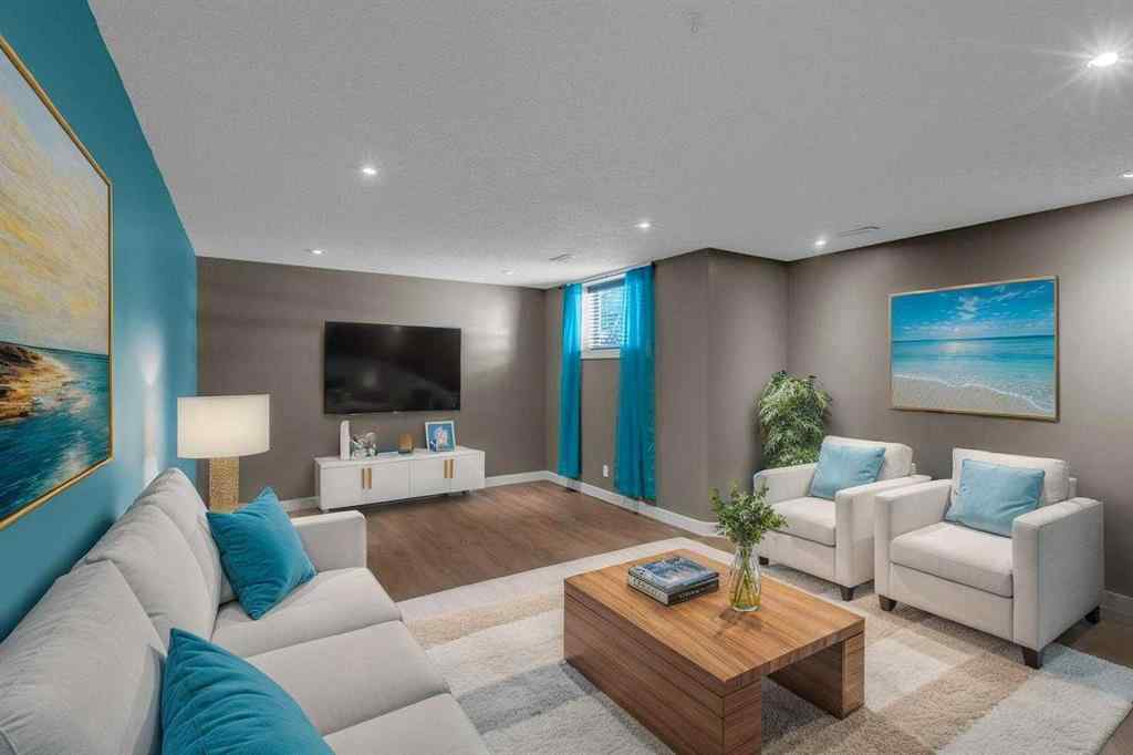 MLS® A2254700 - 17 Luxstone Rise SW in Luxstone Airdrie, Residential