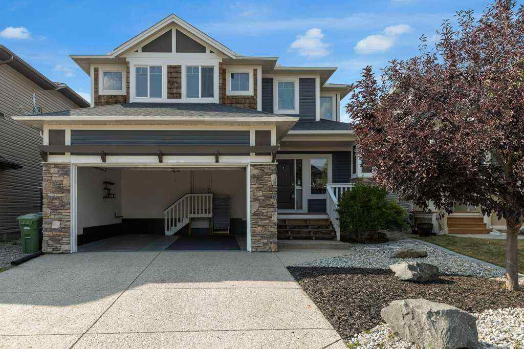 MLS® A2254700 - 17 Luxstone Rise SW in Luxstone Airdrie, Residential