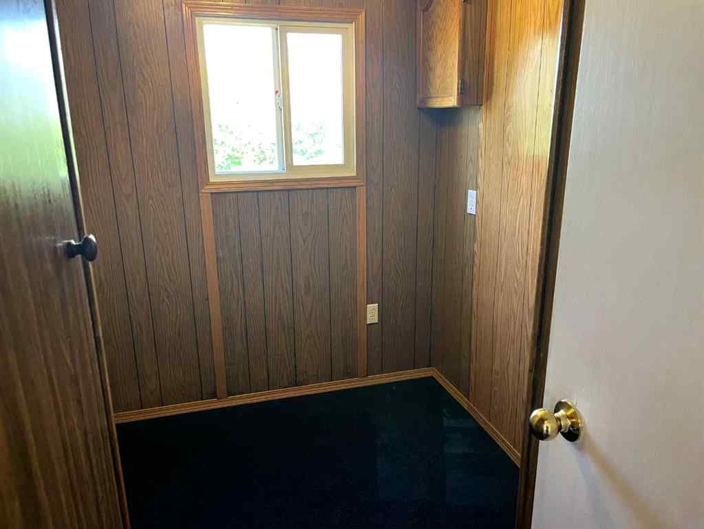 MLS® A2254704 - 413 4 Street  in NONE Suffield, Residential