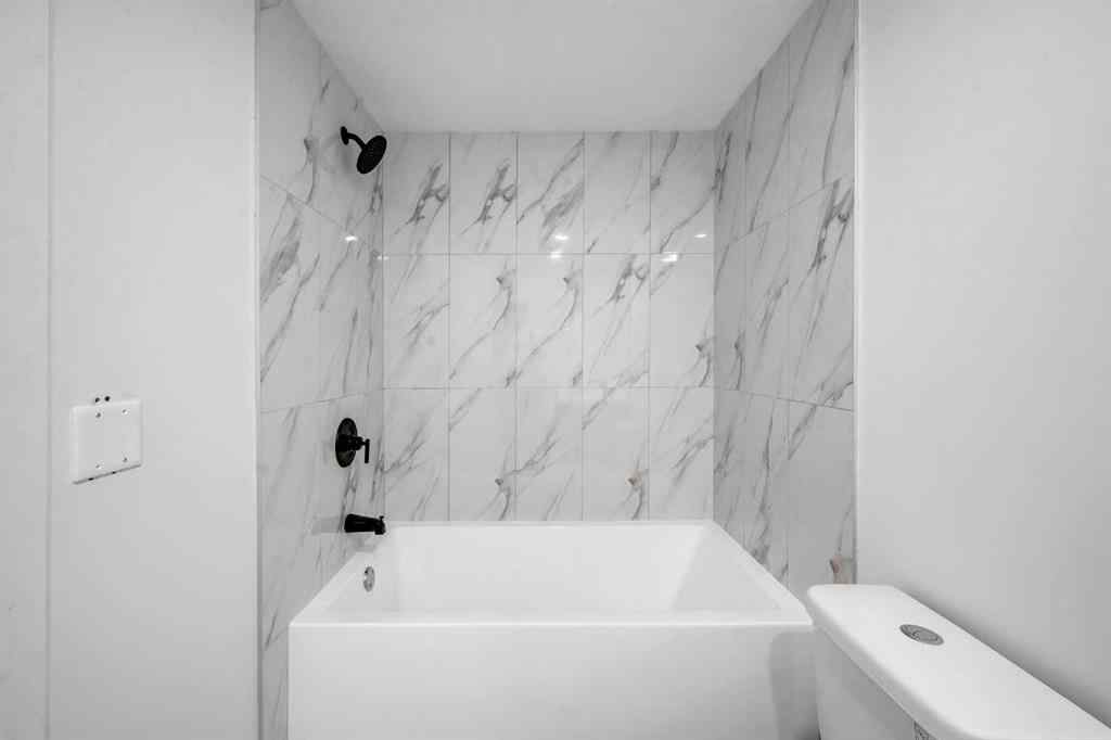 MLS® A2254710 - 423 Queensland Circle SE in Queensland Calgary, Residential
