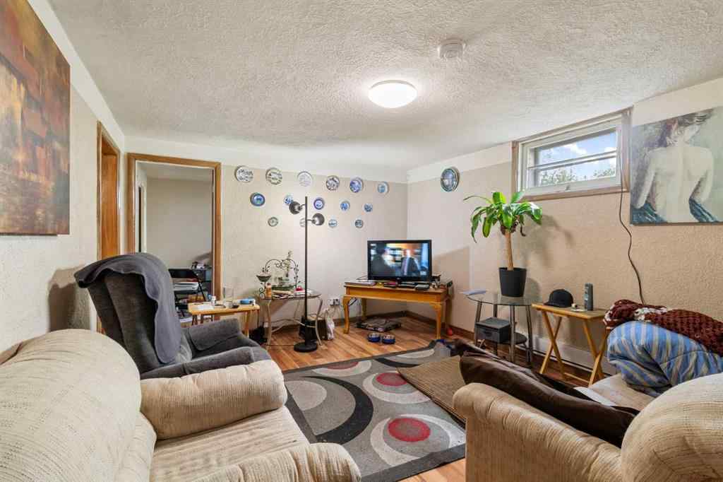 MLS® A2254711 - 5337 44 Avenue  in Woodlea Red Deer, Residential