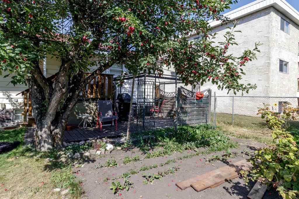 MLS® A2254711 - 5337 44 Avenue  in Woodlea Red Deer, Residential