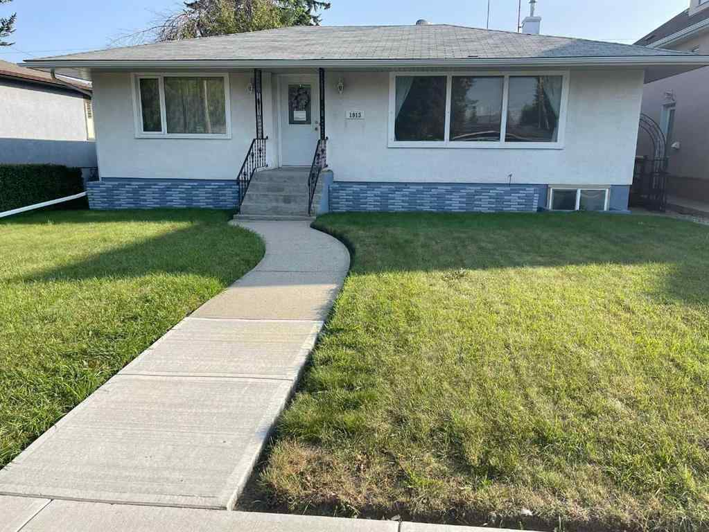 MLS® A2254712 - 1913 24 Avenue NW in Banff Trail Calgary, Residential