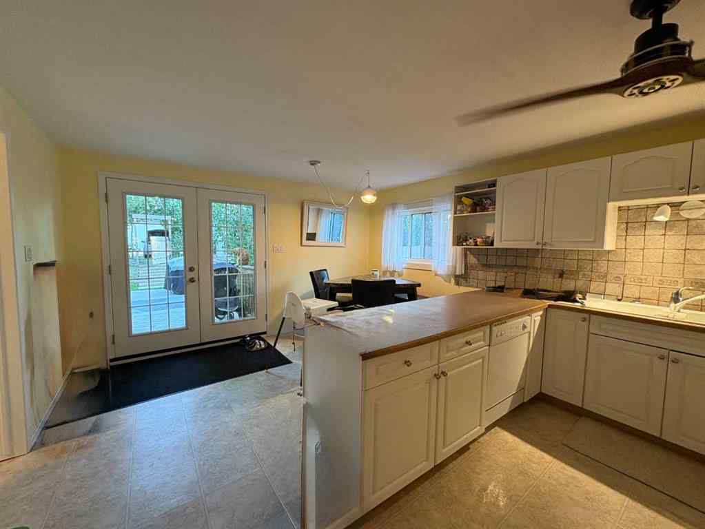 MLS® A2254715 - 5115 48 Avenue  in Downtown Sylvan Lake, Residential