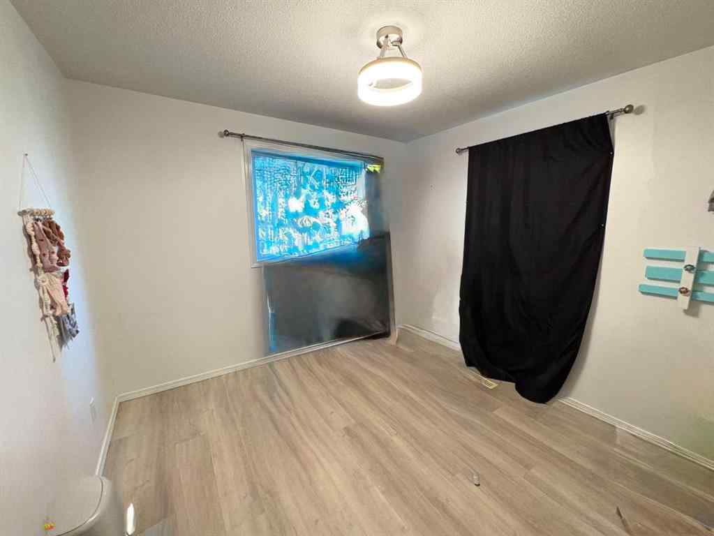 MLS® A2254715 - 5115 48 Avenue  in Downtown Sylvan Lake, Residential