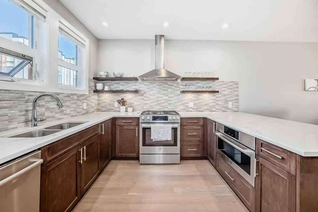 MLS® A2254717 - 3217 39 Street NW in University District Calgary, Residential