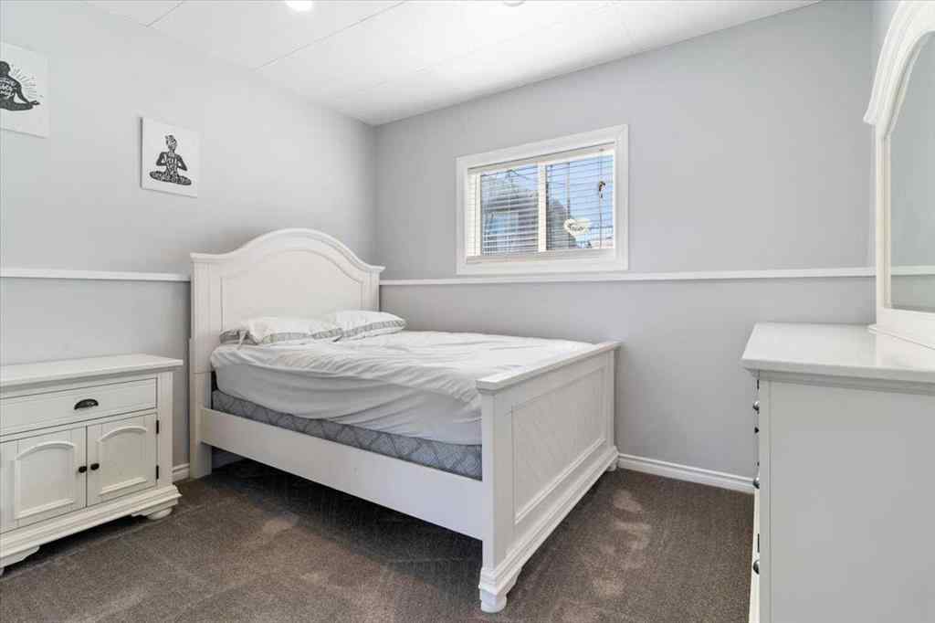 MLS® A2254718 - 9333 128 Avenue  in Crystal Lake Estates Grande Prairie, Residential