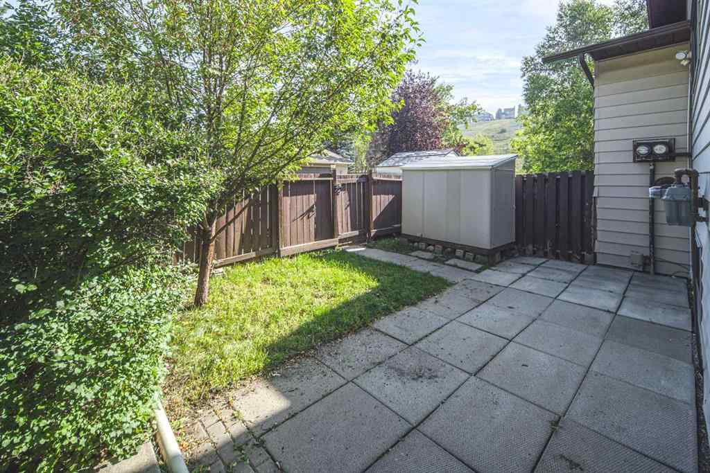 MLS® A2254719 - 83 Edgeford Way NW in Edgemont Calgary, Residential