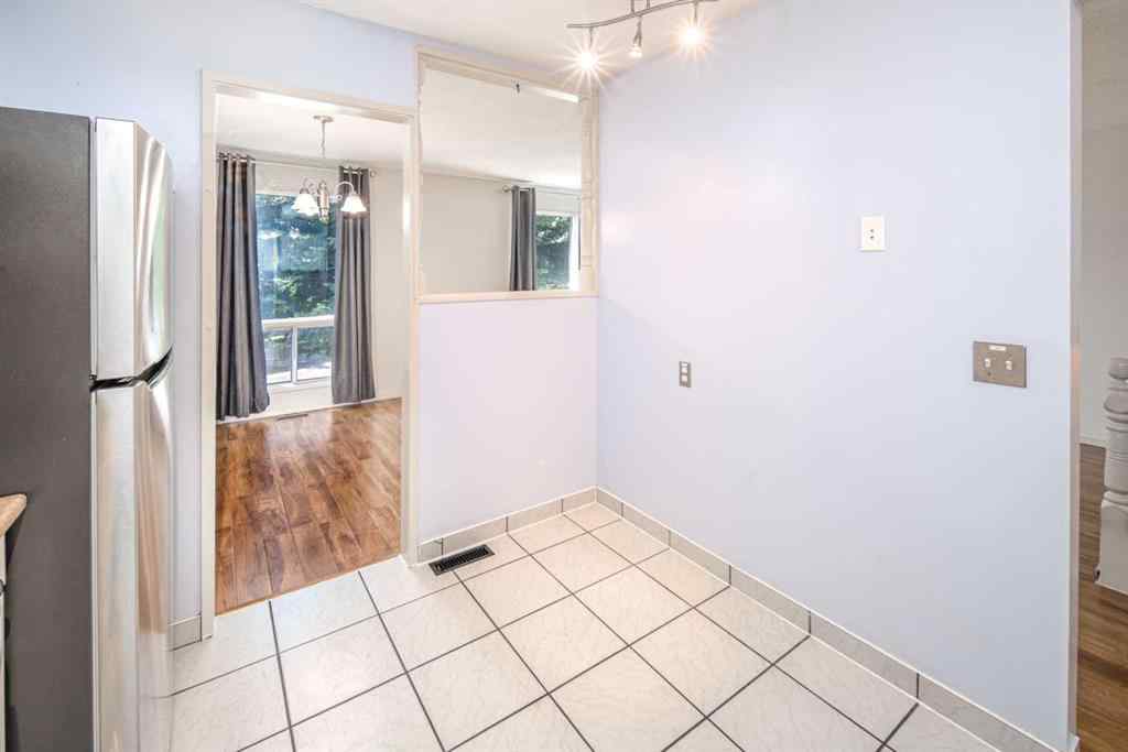 MLS® A2254719 - 83 Edgeford Way NW in Edgemont Calgary, Residential