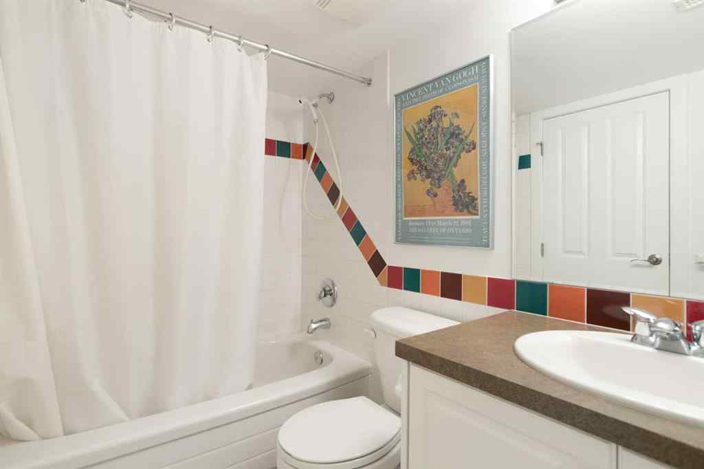 MLS® A2254721 - 2 Varston Place NW in Varsity Calgary, Residential