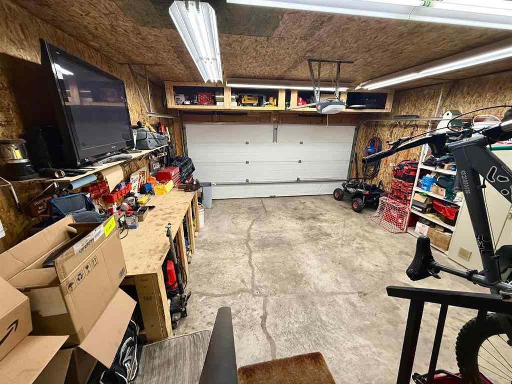 MLS® A2254723 - 607 Montgomery Close SE in Montrose High River, Residential