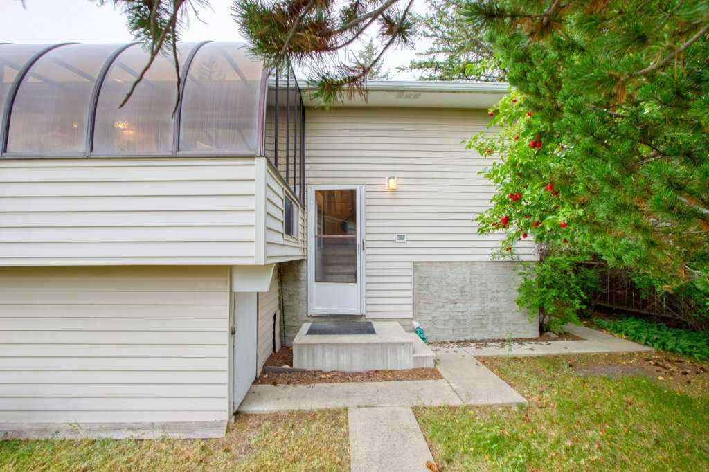 MLS® A2254724 - 307 Silverthorn Way NW in Silver Springs Calgary, Residential