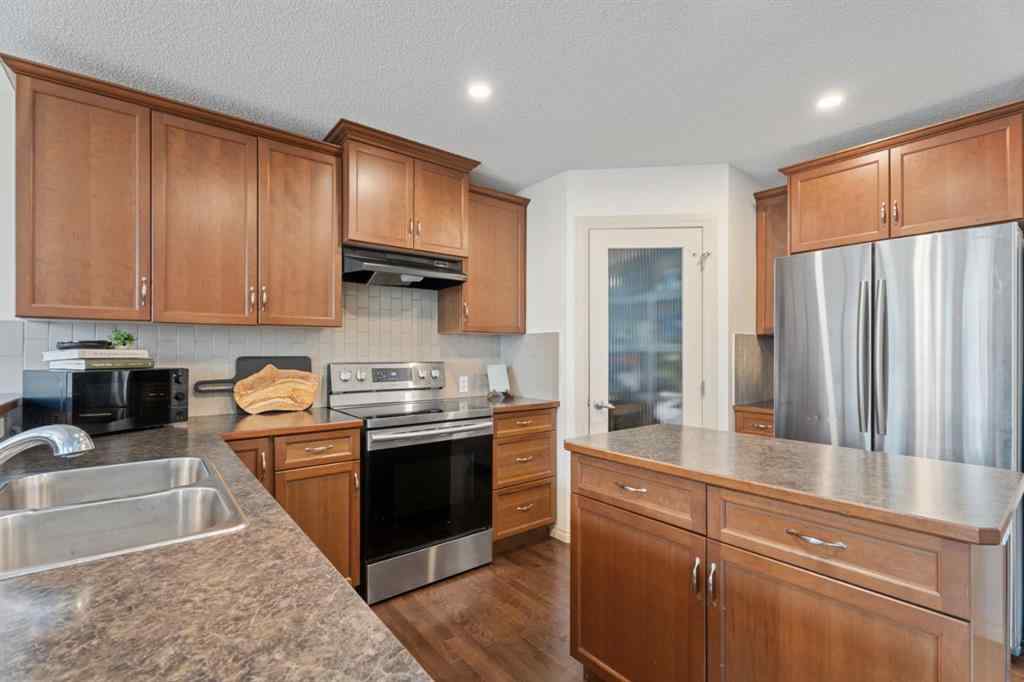 MLS® A2254727 - 611 Monteith Drive SE in Montrose High River, Residential