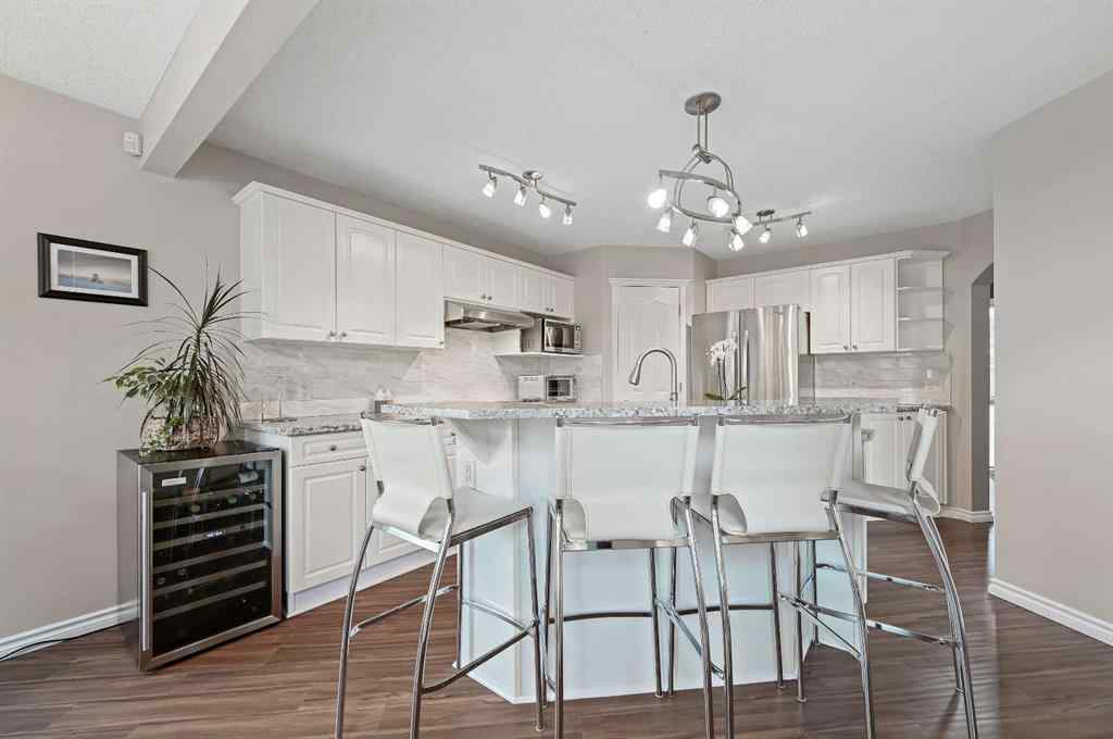 MLS® #A2254729 - 3170 Signal Hill Drive SW in Signal Hill Calgary, Residential Open Houses