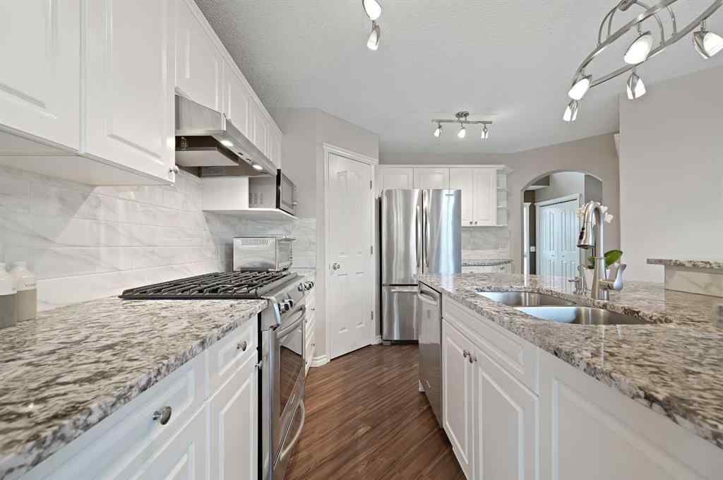 MLS® #A2254729 - 3170 Signal Hill Drive SW in Signal Hill Calgary, Residential Open Houses