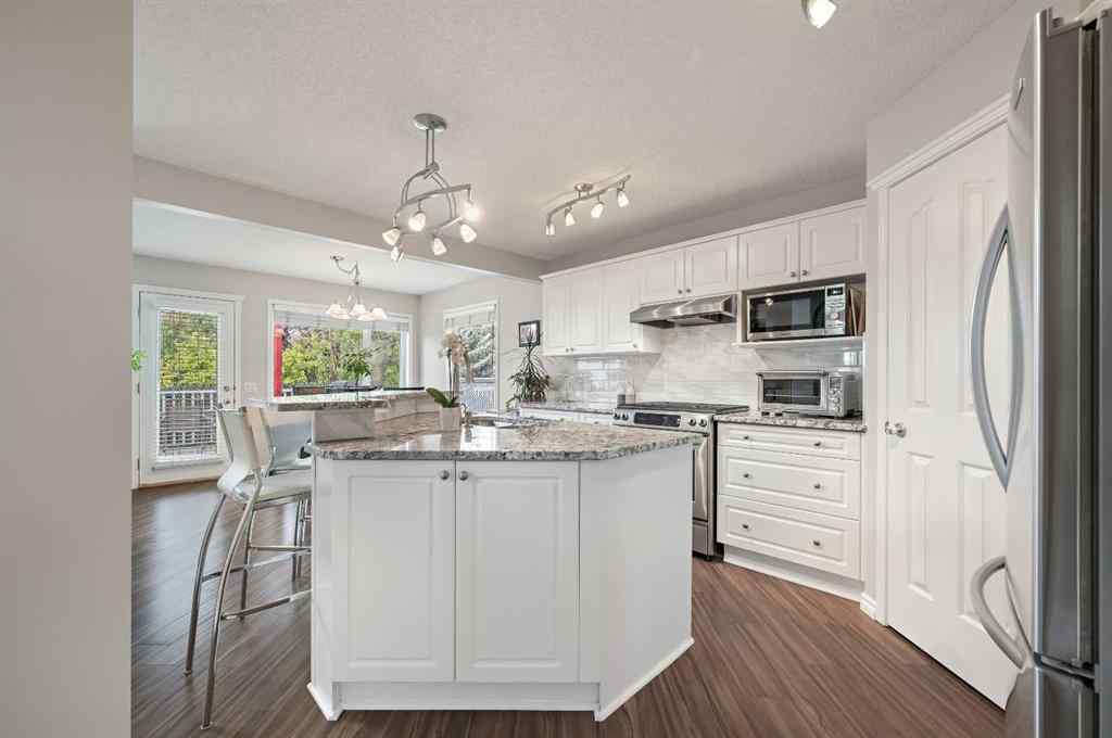 MLS® #A2254729 - 3170 Signal Hill Drive SW in Signal Hill Calgary, Residential Open Houses