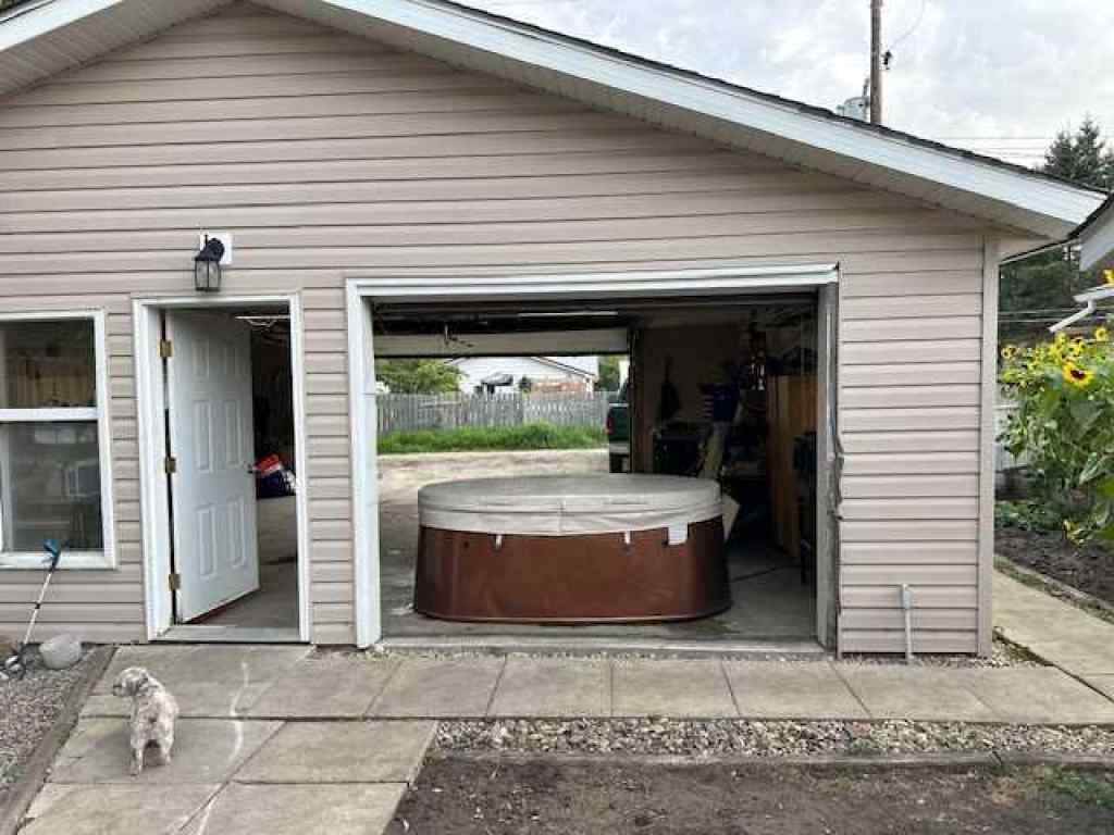 MLS® A2254735 - 5209 Waghorn Street  in Downtown Blackfalds, Residential