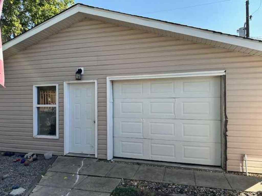 MLS® A2254735 - 5209 Waghorn Street  in Downtown Blackfalds, Residential