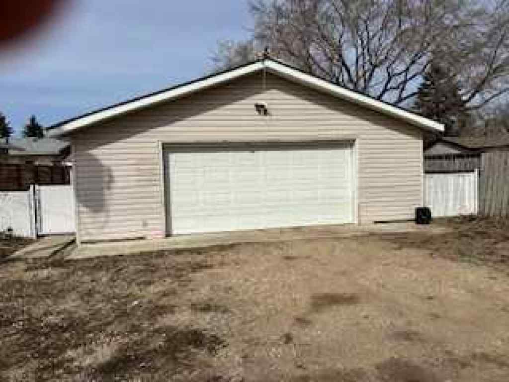 MLS® A2254735 - 5209 Waghorn Street  in Downtown Blackfalds, Residential