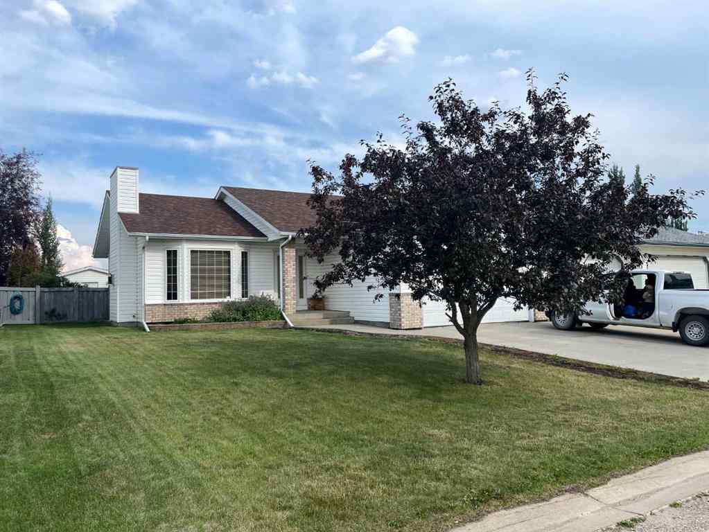 MLS® A2254741 - 11713 90 Street  in Crystal Lake Estates Grande Prairie, Residential