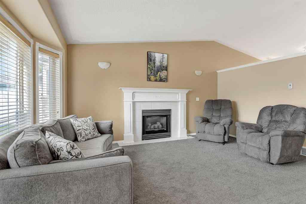 MLS® A2254741 - 11713 90 Street  in Crystal Lake Estates Grande Prairie, Residential