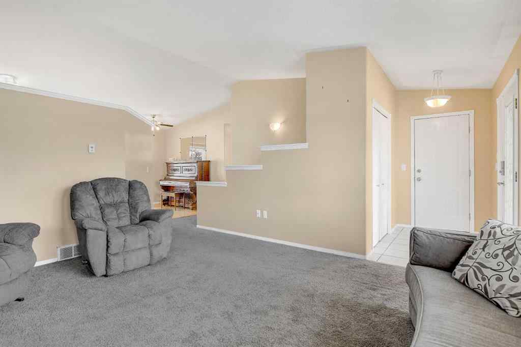 MLS® A2254741 - 11713 90 Street  in Crystal Lake Estates Grande Prairie, Residential