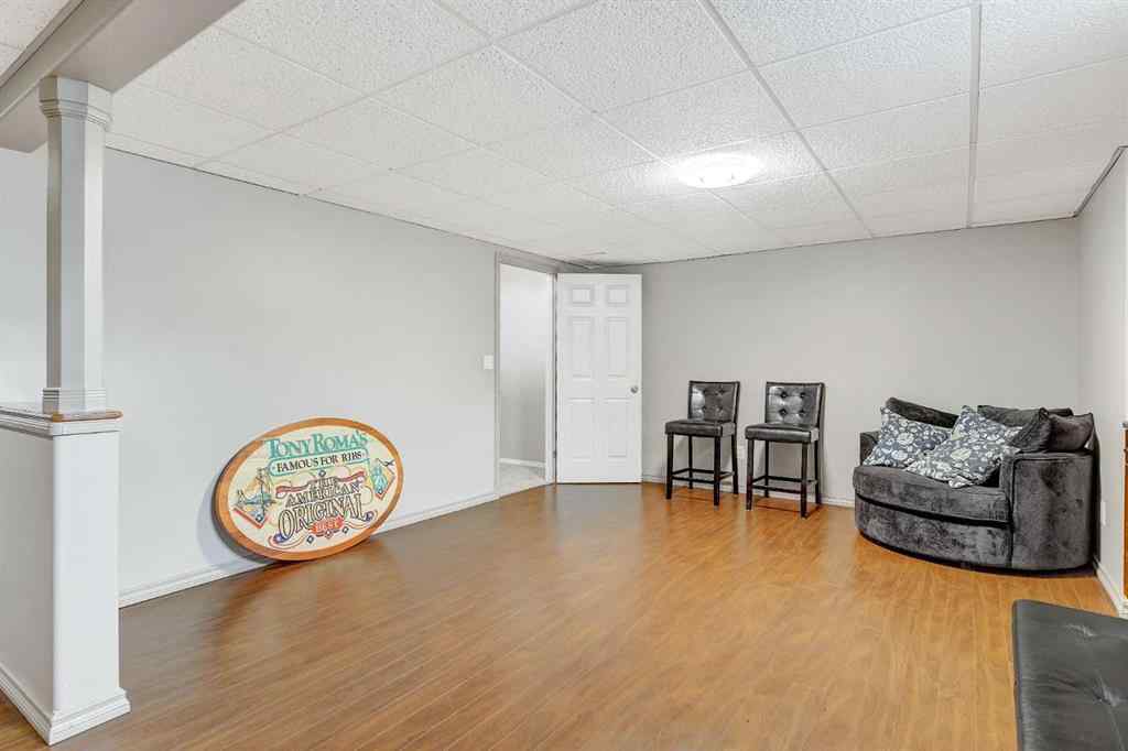MLS® A2254741 - 11713 90 Street  in Crystal Lake Estates Grande Prairie, Residential