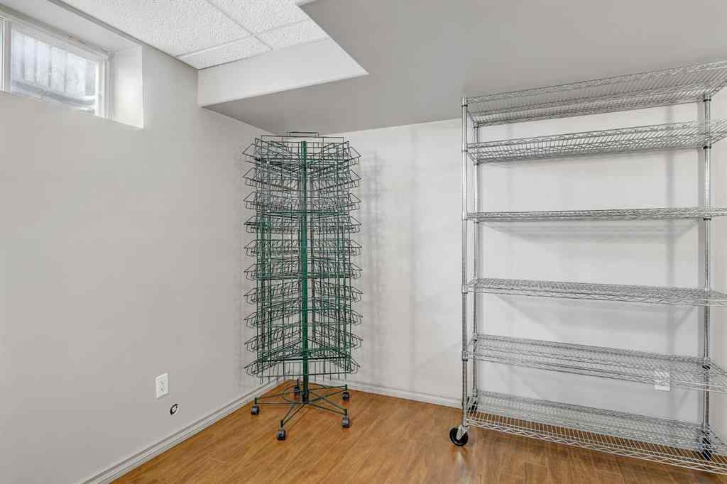 MLS® A2254741 - 11713 90 Street  in Crystal Lake Estates Grande Prairie, Residential