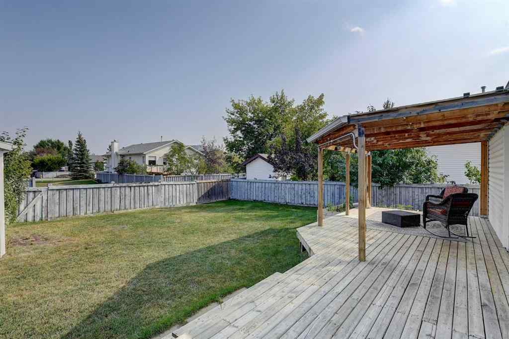 MLS® A2254741 - 11713 90 Street  in Crystal Lake Estates Grande Prairie, Residential