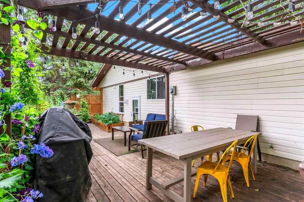 MLS® A2254742 - 1107 Ranchview Road NW in Ranchlands Calgary, Residential
