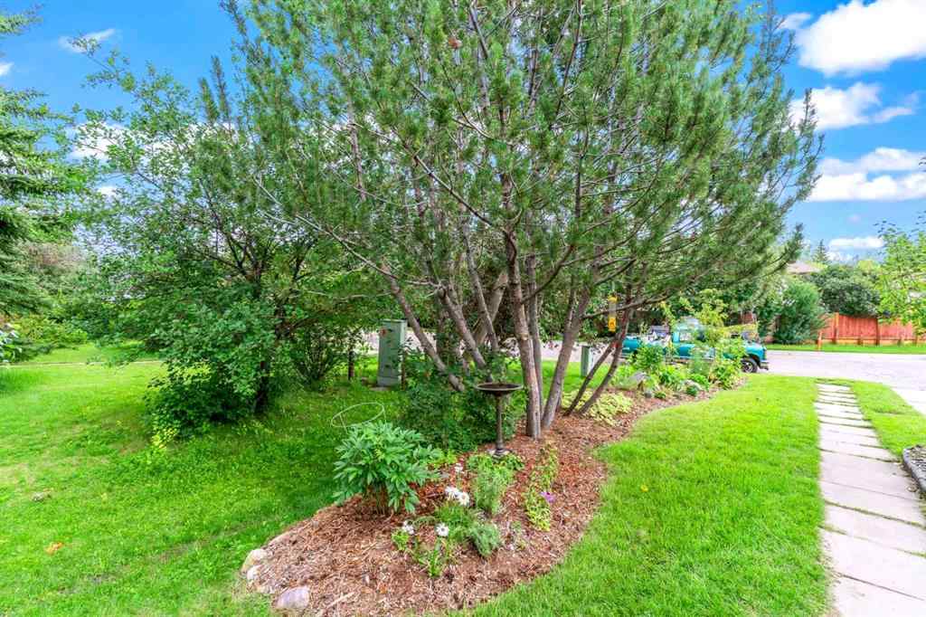 MLS® A2254742 - 1107 Ranchview Road NW in Ranchlands Calgary, Residential