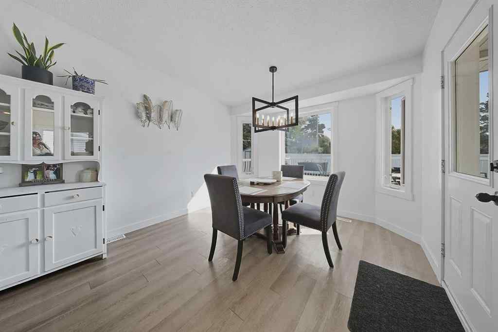 MLS® A2254744 - 39 Denison Crescent  in Deer Park Estates Red Deer, Residential