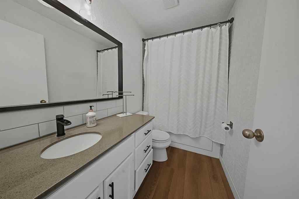 MLS® A2254744 - 39 Denison Crescent  in Deer Park Estates Red Deer, Residential