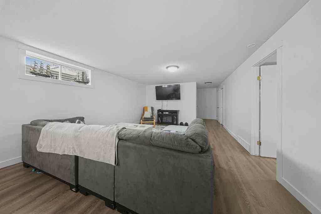 MLS® A2254744 - 39 Denison Crescent  in Deer Park Estates Red Deer, Residential