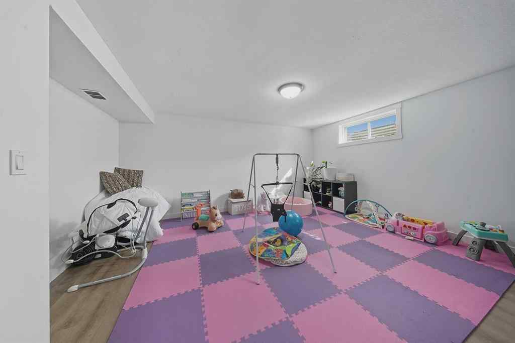 MLS® A2254744 - 39 Denison Crescent  in Deer Park Estates Red Deer, Residential