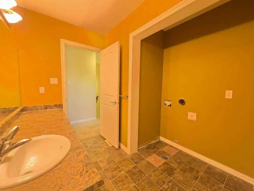 MLS® A2254745 - Unit #102 1600 Main Street SW in NONE Slave Lake, Residential