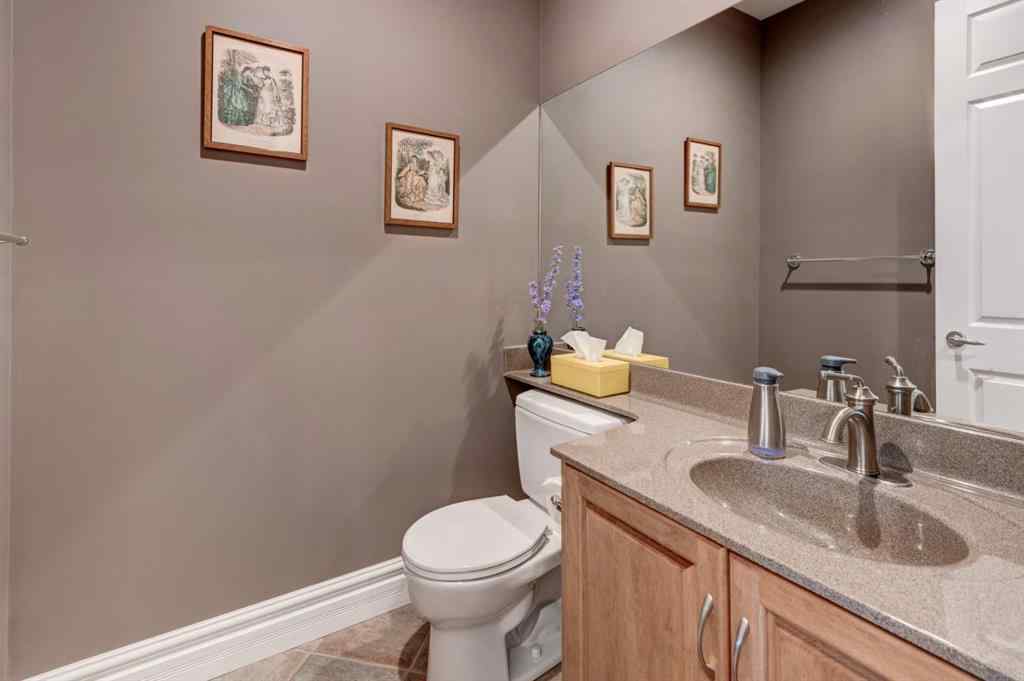 MLS® A2254754 - 115 15 Street NW in Hillhurst Calgary, Residential