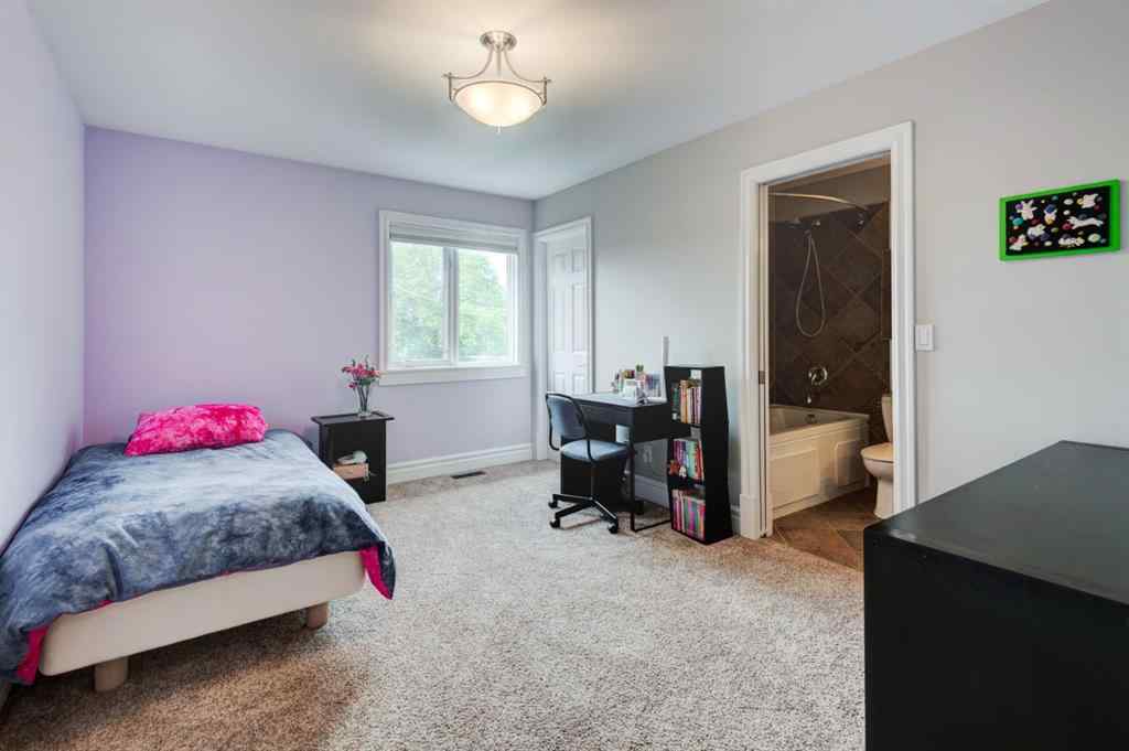 MLS® A2254754 - 115 15 Street NW in Hillhurst Calgary, Residential