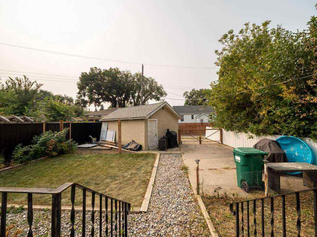 MLS® A2254755 - 1620 2A Avenue N in Westminster Lethbridge, Residential