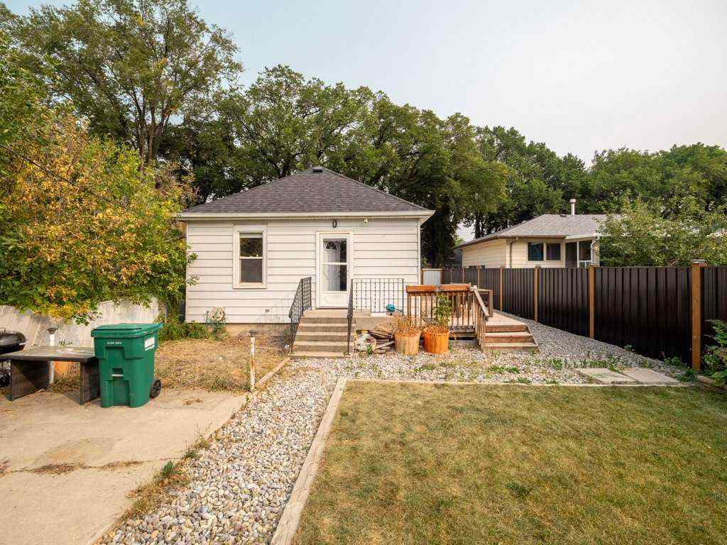 MLS® A2254755 - 1620 2A Avenue N in Westminster Lethbridge, Residential