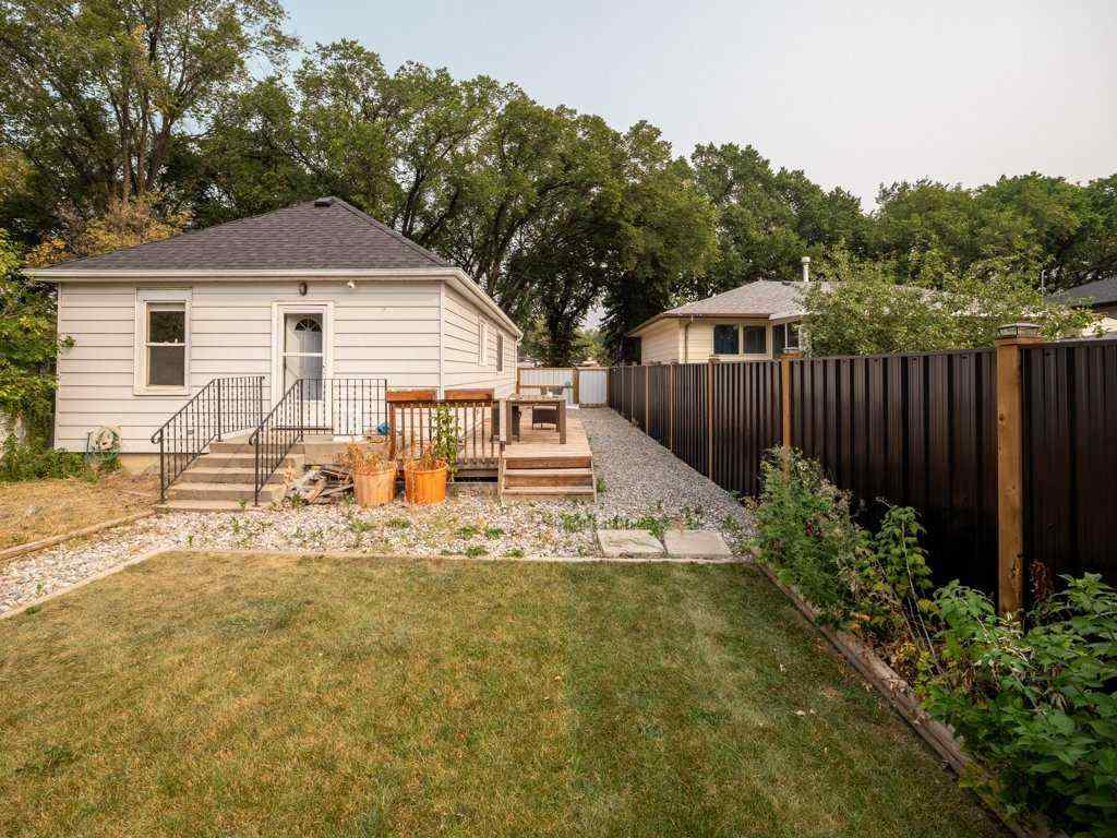MLS® A2254755 - 1620 2A Avenue N in Westminster Lethbridge, Residential